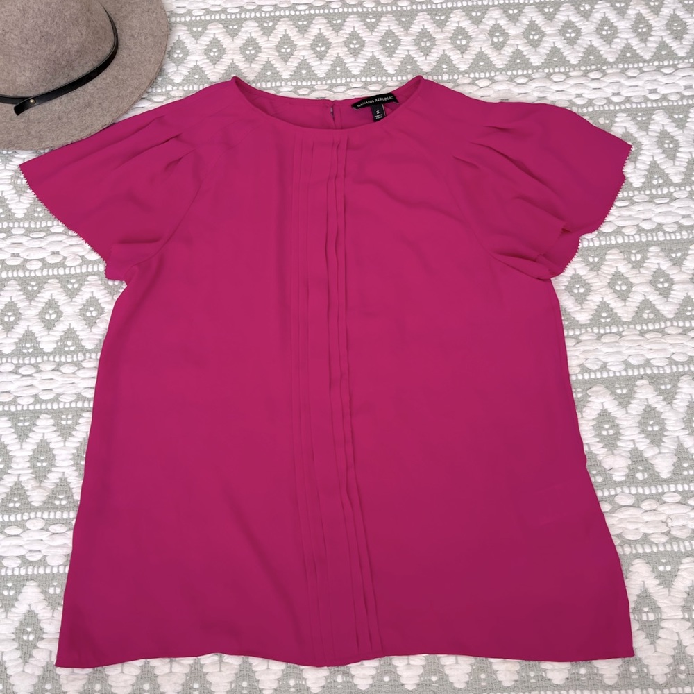 Banana Republic | Pink Short Sleeve Blouse (S)